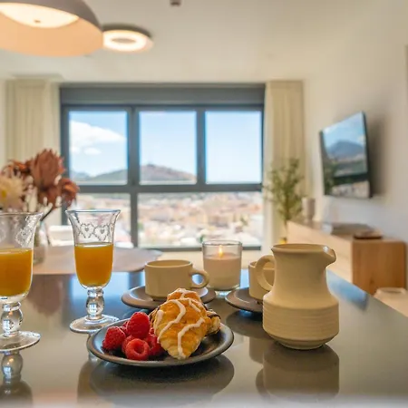 Apartment Xpce Urban Skyline - Parking Free *
