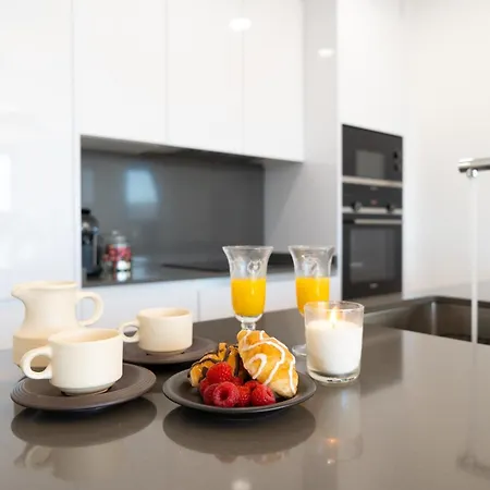 Xpce Urban Skyline - Parking Free Apartment Malaga