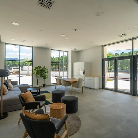 Xpce Urban Skyline - Parking Free Apartment Malaga